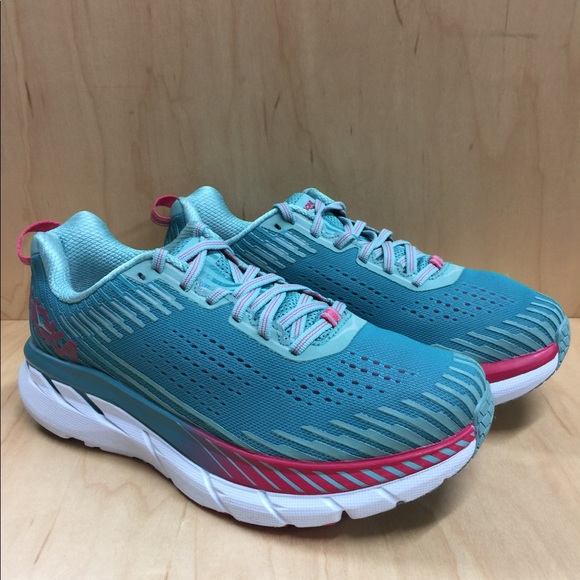 hoka one one clifton 5 womens